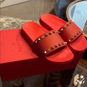 Valentino Rockstud Rubber Slides